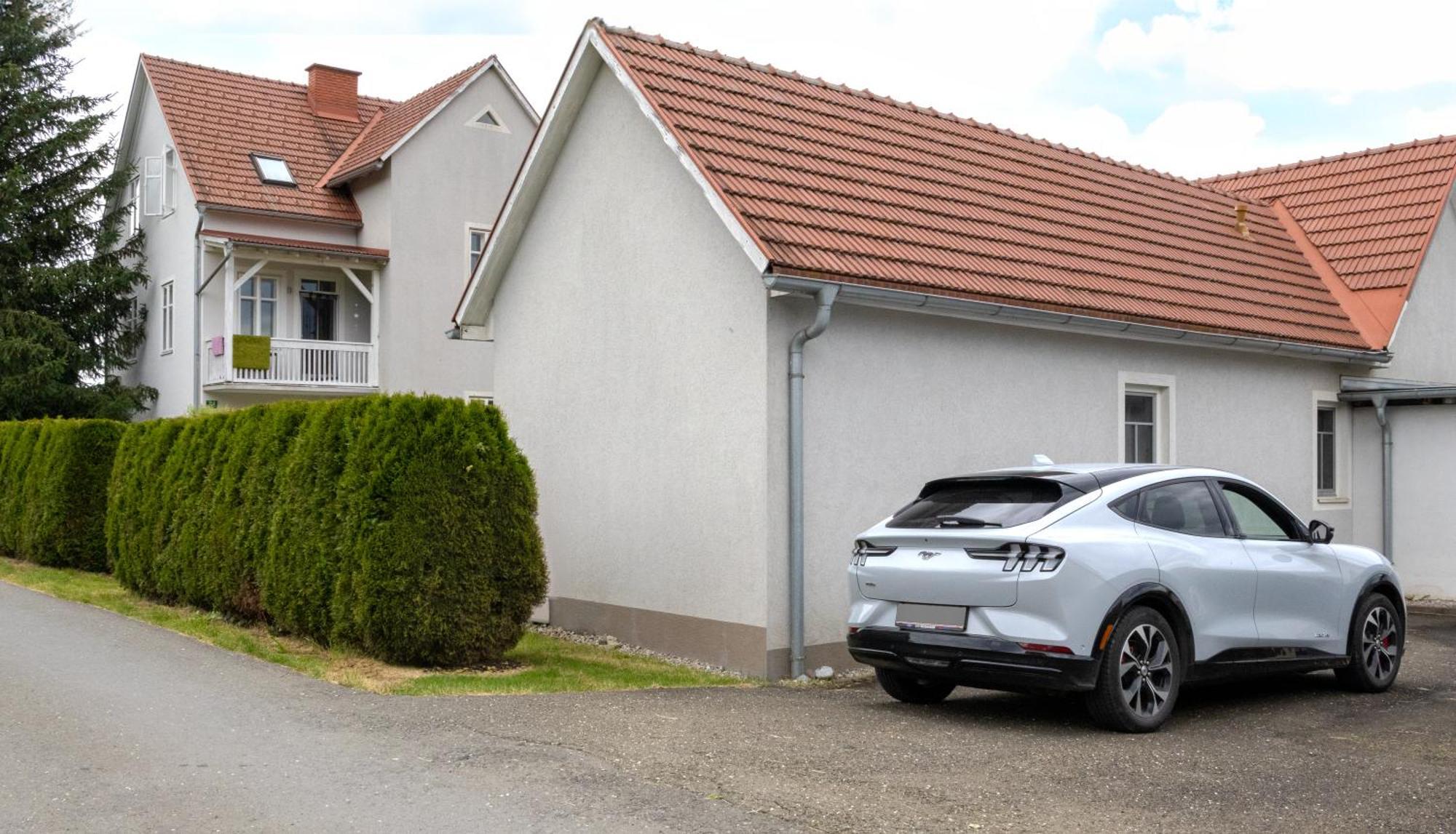 Sankt Lorenzen bei Knittelfeld Flat Bull Appartement Mit Garten מראה חיצוני תמונה